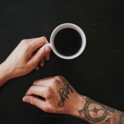 Men gather in discussion groups at Mansjouren to talk about loneliness, divorce, relationship problems, and other life crises.